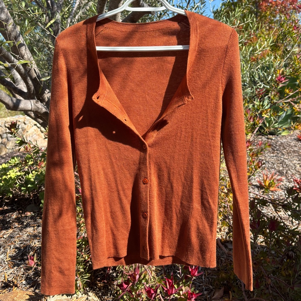 Wool / Cashmere / Silk Blend Ribbed Cardigan – Rust - Picture 2 of 5